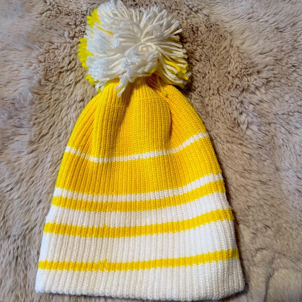 Lemon yellow vintage knit beanie with pom pom
